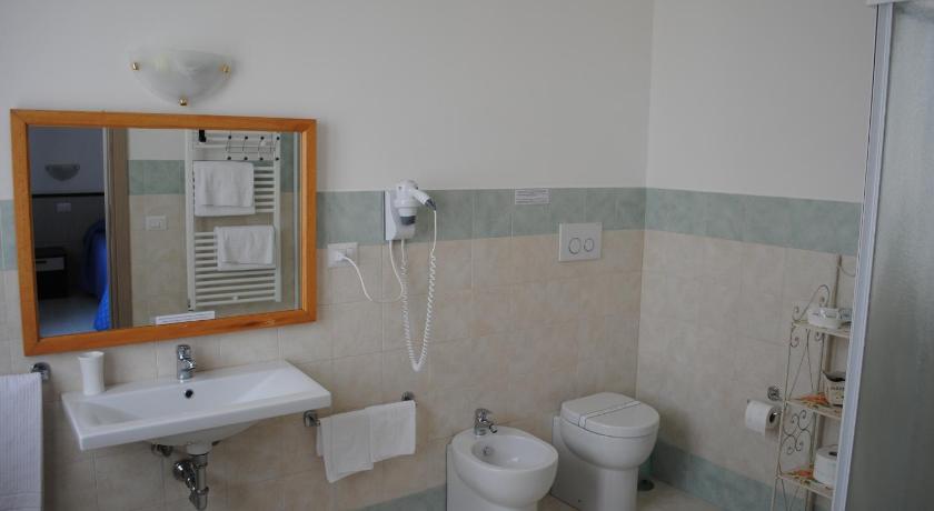 Bed and Breakfast Tellus Сатурнія Номер фото